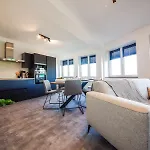 Clara's & Lili's Place By Le Jacquemart דירה הוטון