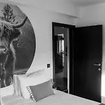 Clara's & Lili's Place By Le Jacquemart