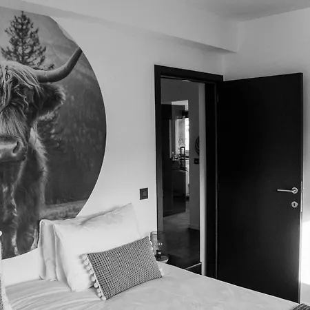 Clara's & Lili's Place By Le Jacquemart